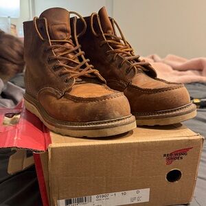 Red wing work boots (men’s)
